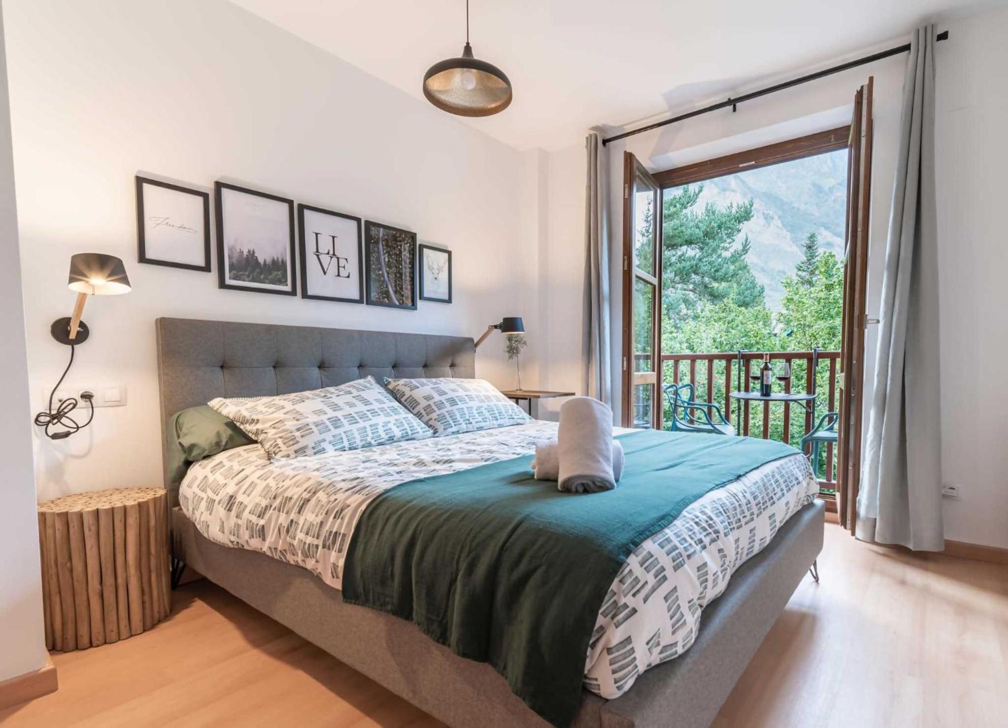 Loira Casa Sanchines Duplex De Lujo En Benasque Apartman Kültér fotó